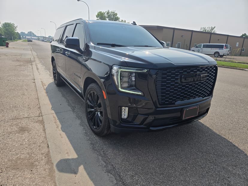 GMC Denali XL Detail